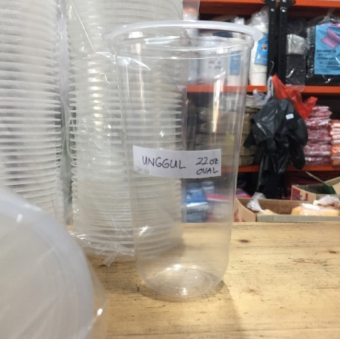Cup Oval / U Cup PP 22 Oz merk Unggul , berat per gelas 8 gram. hrg grosir per dus